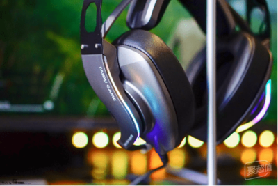 態(tài)度決定高度 鈦度領(lǐng)航者游戲耳機(jī)，電子競(jìng)技的聽(tīng)覺(jué)革命